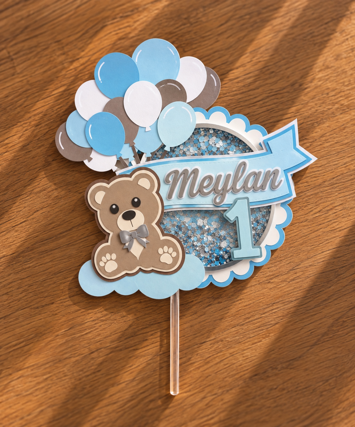 Cake topper